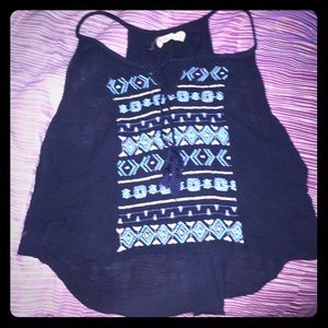 Cute hollister top!