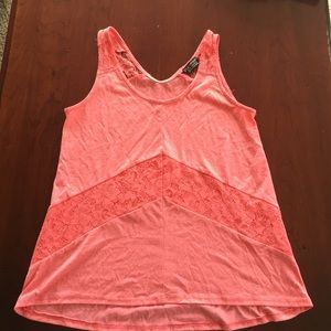 Coral tank with lace