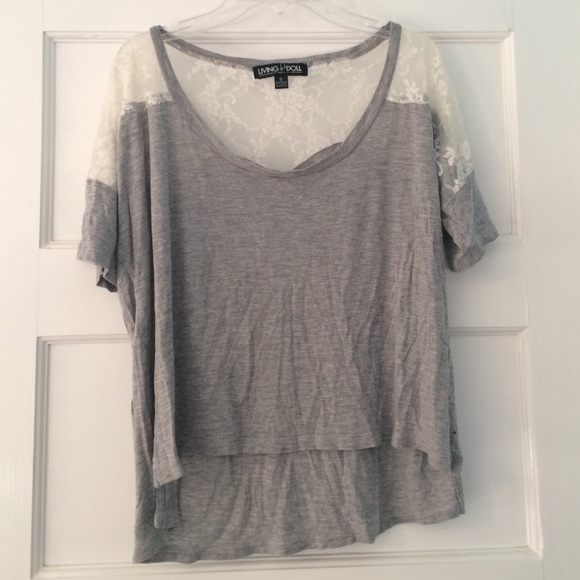 Lace Detail Cropped Tee