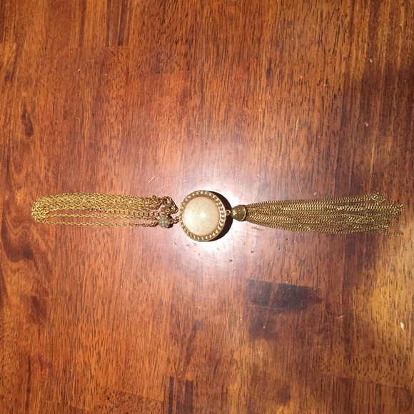 Pendant necklace
