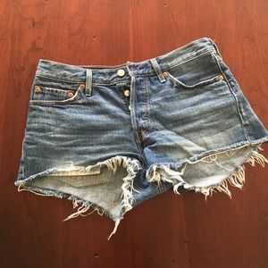 Levi jean shorts