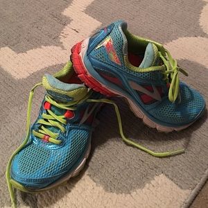 Brooks Ravenna Running shoes size 6.5