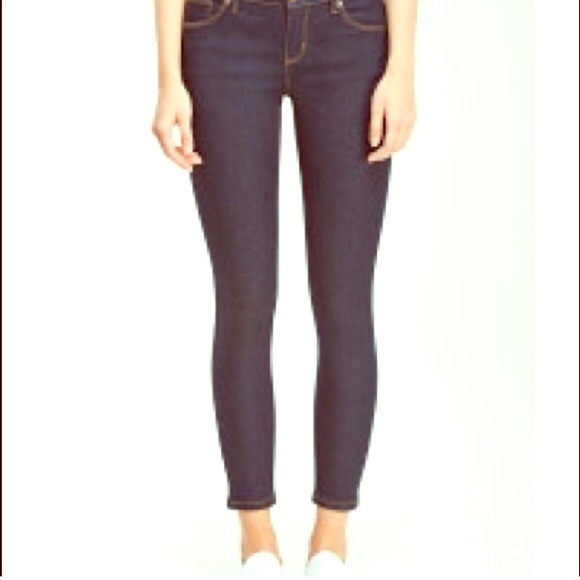 NWOT forever 21 skinny jeans