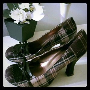 Brown Plaid heels by BONGO