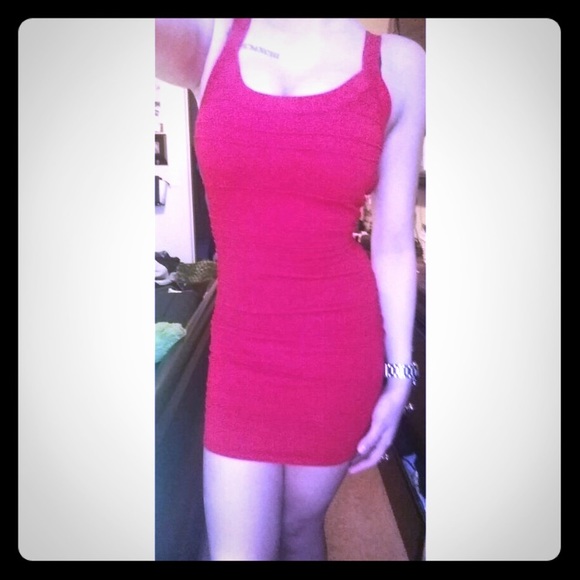Red bodycon dress