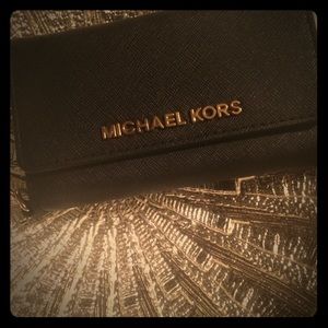 Cell phone case for iPhone 5s