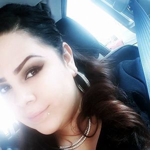 Meet your Posher, Gabriela