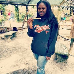 Meet your Posher, Mariana