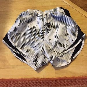 XS Nike running shorts