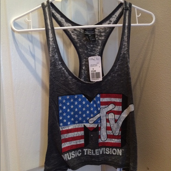 MTV crop top ❤️