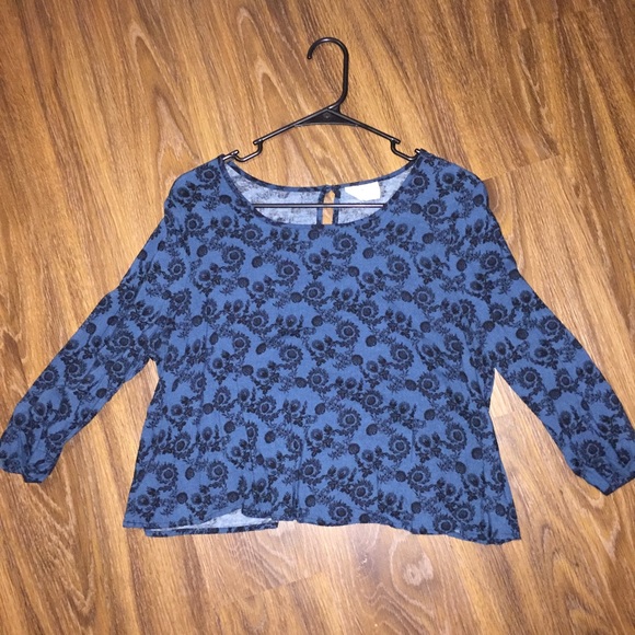 Urban outfitters top!