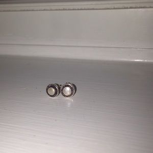 Gorgeous Silpada Pearl Earrings