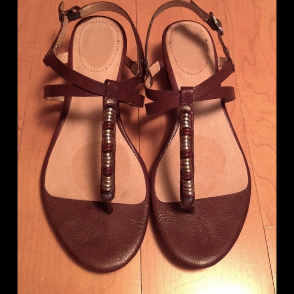 Ariel thong wedge