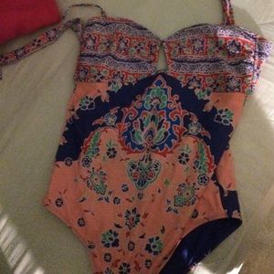 One piece bathing suit