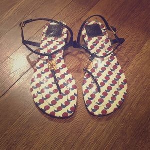 NWOT navy Tory burch sandal