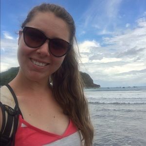 Meet your Posher, Jenna