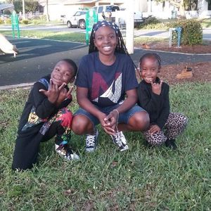 Meet your Posher, Quanaisia