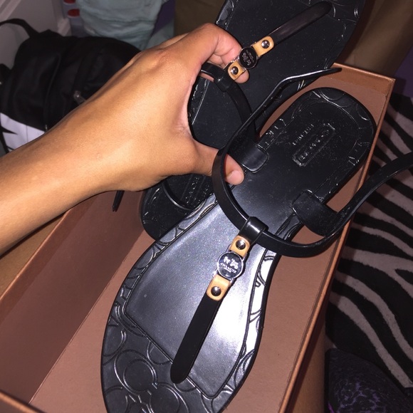 COACH SANDALS !!!!!
