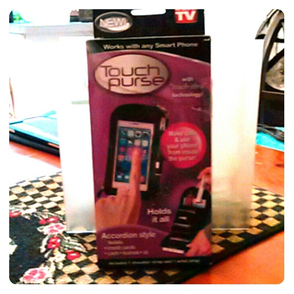 Touch Purse(Works with any Smart Phone.