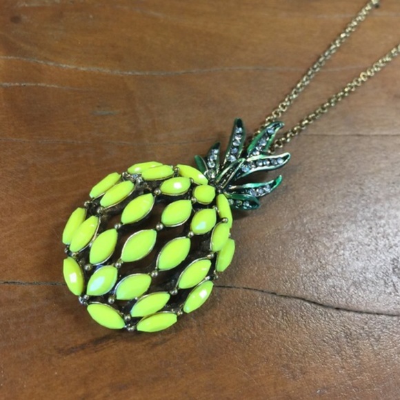 π Statement Necklace - Picture 4 of 4