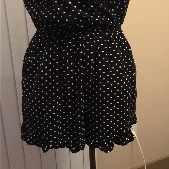 Romper - Picture 2 of 4