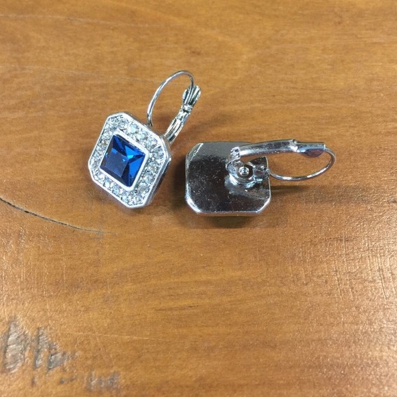 ๐CLEARANCE ๐ OJDC Statement Earrings - Picture 3 of 3