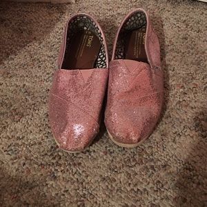 Pink sparkly toms