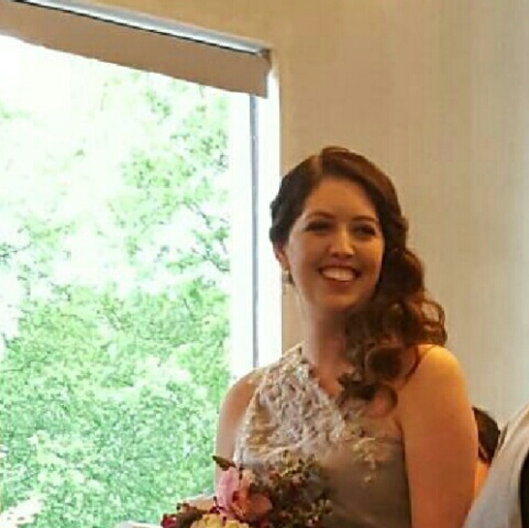 Meet your Posher, Liz