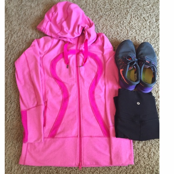 Lululemon "In Stride" jacket EUC - size 8