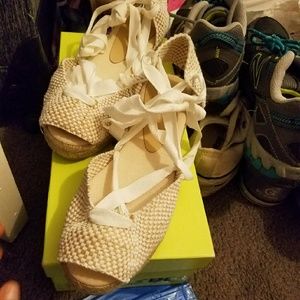 DKNY  New Mara espidril