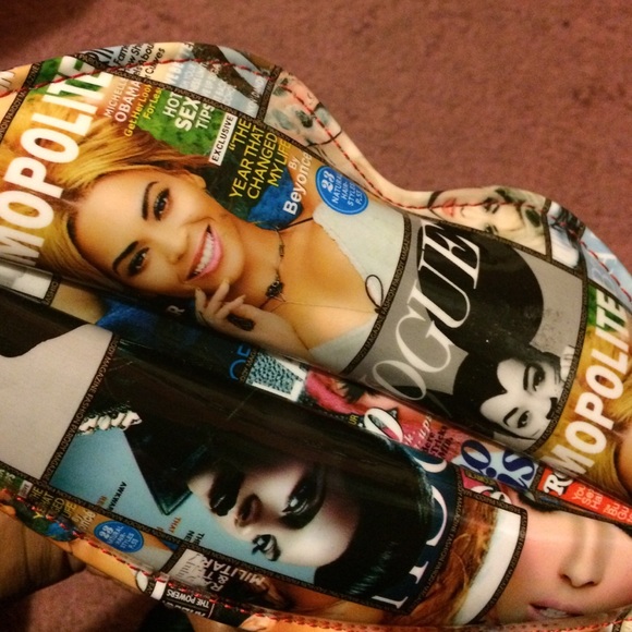 Lips magazine clutch - Picture 4 of 4