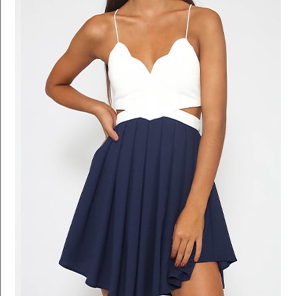 Cut out Scallop dress