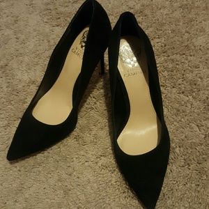 Vince camuto black pumps