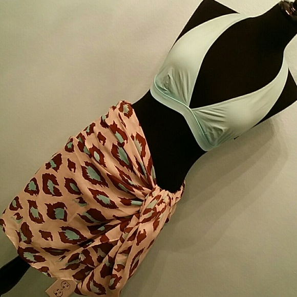 ☆☆Sarong  wrap/shawl cover up