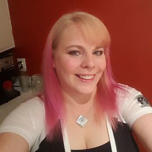 Meet your Posher, Valorie