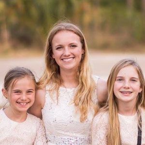 Meet your Posher, Abby