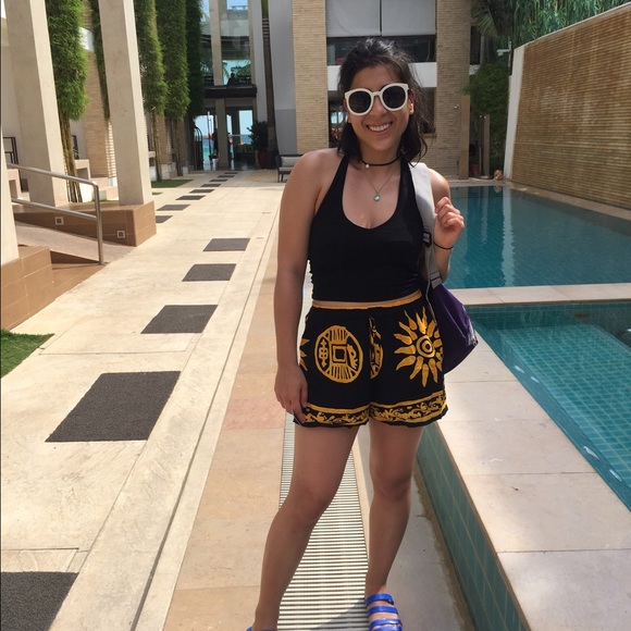 Meet your Posher, Bianca - Picture 1 of 1