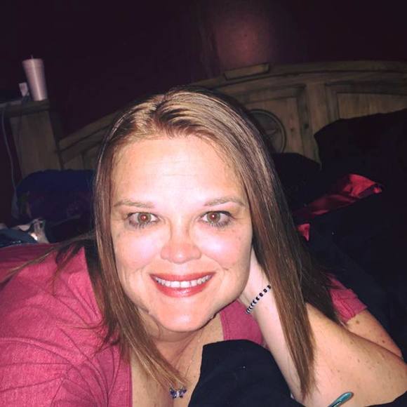 Meet your Posher, Keela