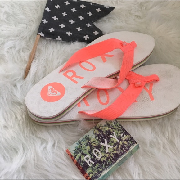 NWT Roxy Flip Flops