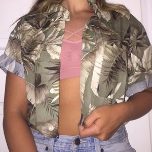 Vintage cropped Hawaiian dad shirt