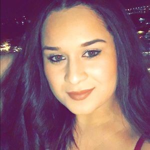 Meet your Posher, Jocelyn