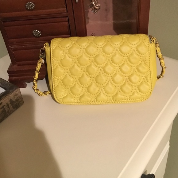 Big Buddha cute yellow bag. Perf for spring! - Picture 1 of 3