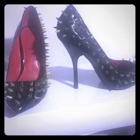 Shoe Republic LA
