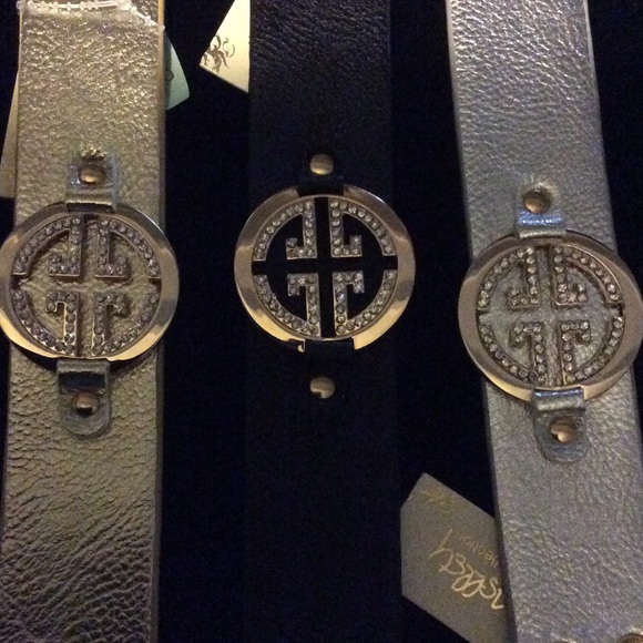 Last One! Silver Only! Leather & crystal bracelet - Picture 2 of 2