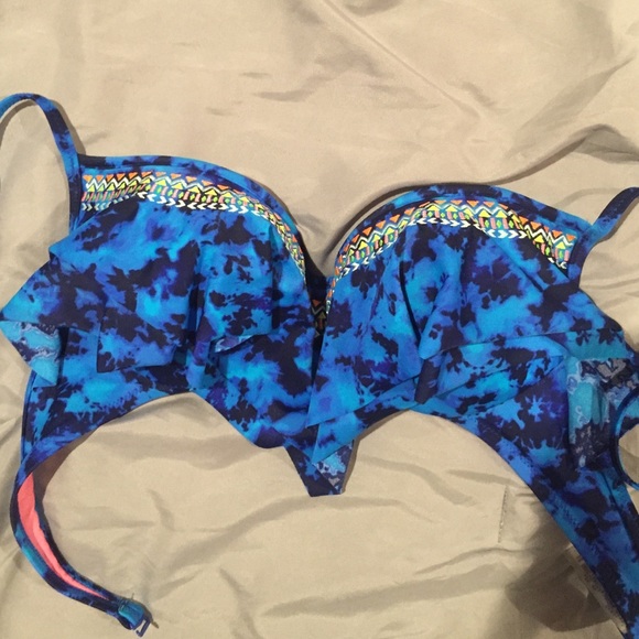 PINK Victoria Secret swim top!!