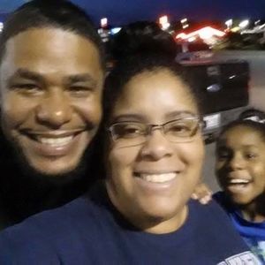 Meet your Posher, Ebony