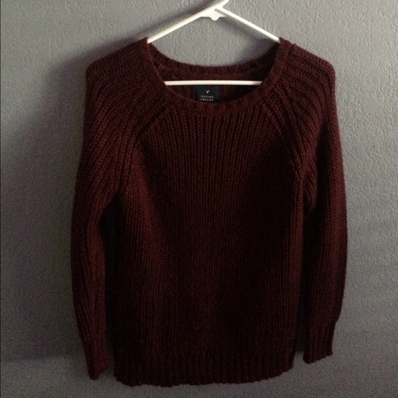 americaneagle burgundy sweater