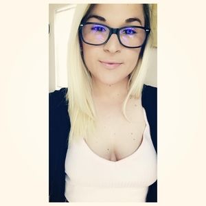 Meet your Posher, Vanessa