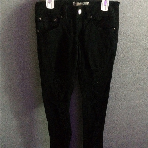 boohoo ripped skinny jeans