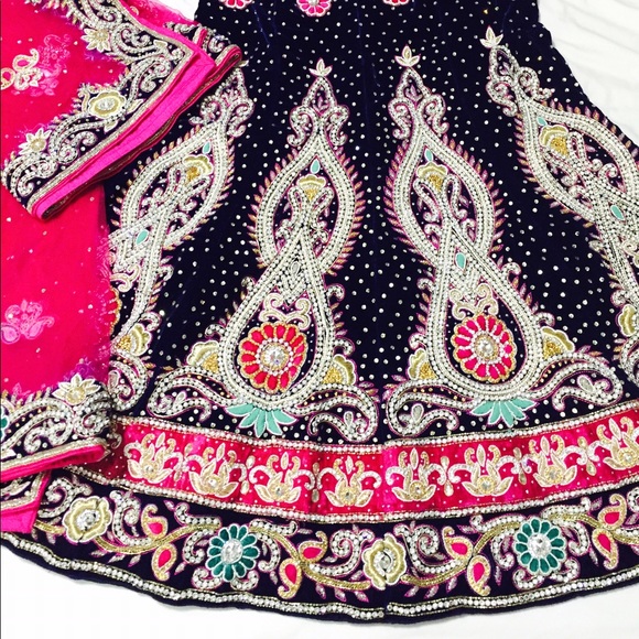 Indian bridal wedding lehenga - Picture 4 of 6
